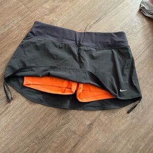 EUC NIKE Black and Orange Athletic Skort